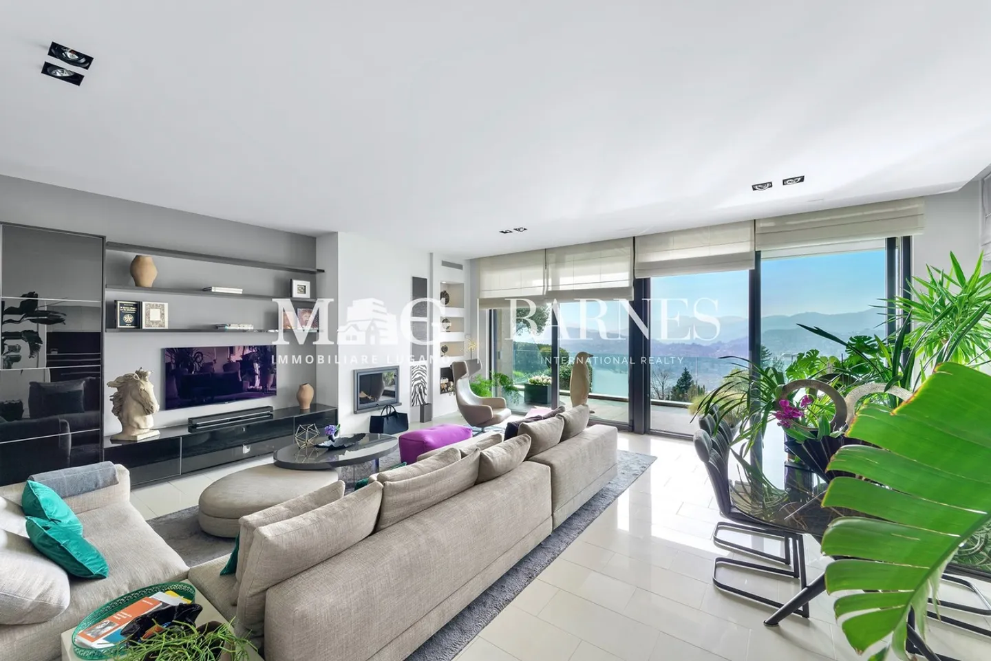 Lugano, Aldesago : Penthouse 5.5 pièces avec vue sur le lac, terrasse et jacuzzi - Photo 6 sur 18