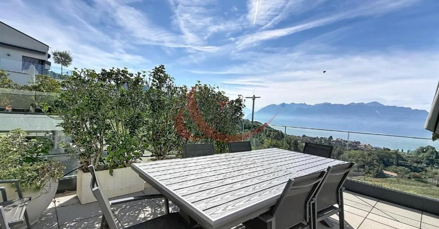 Villa moderna con vista lago - Foto 11 di 13