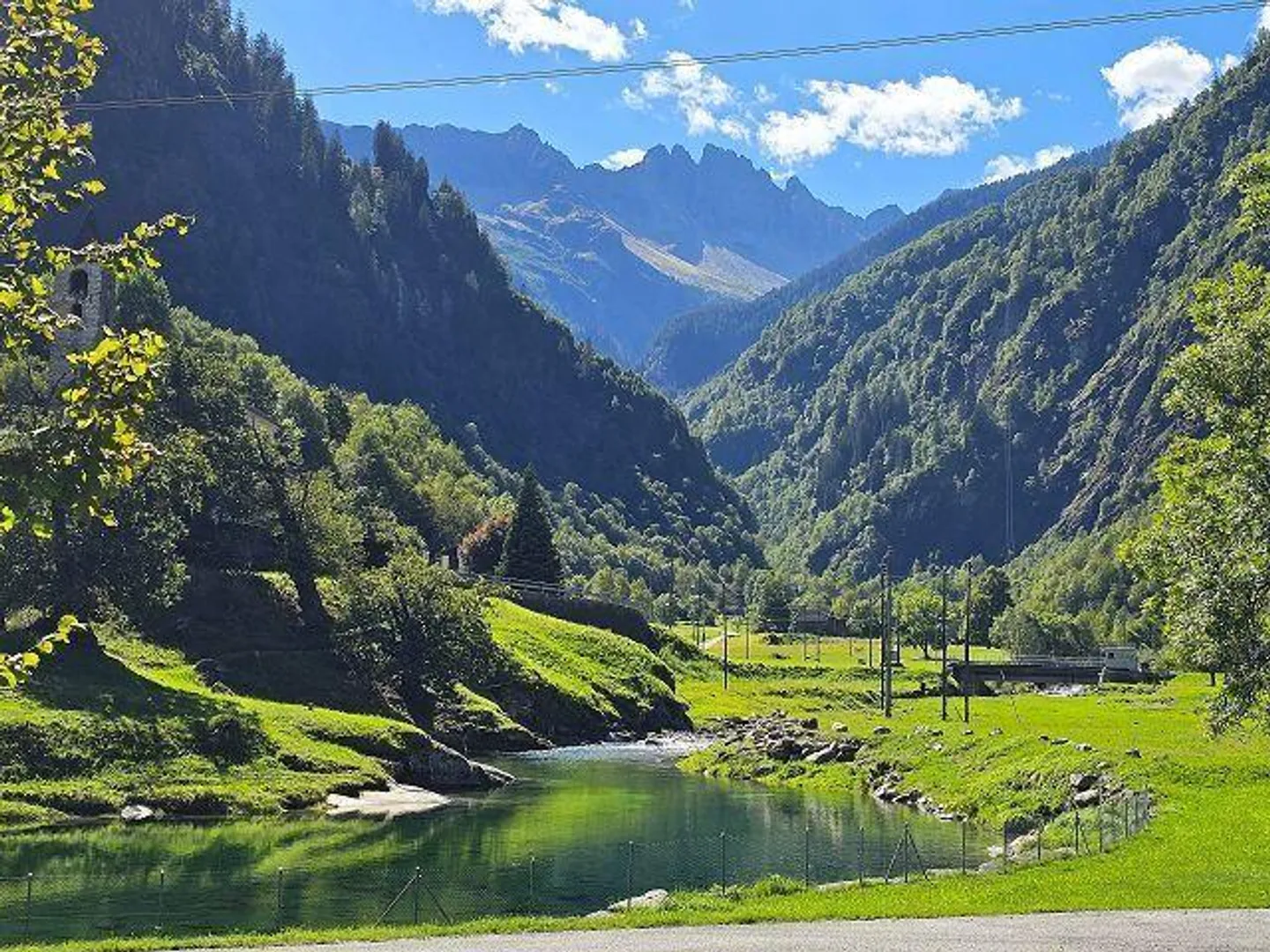 Bello chalet di 5.5 loc. con terreno, bella vistta, molto soleggiata e tranquilla - Foto 34 di 45