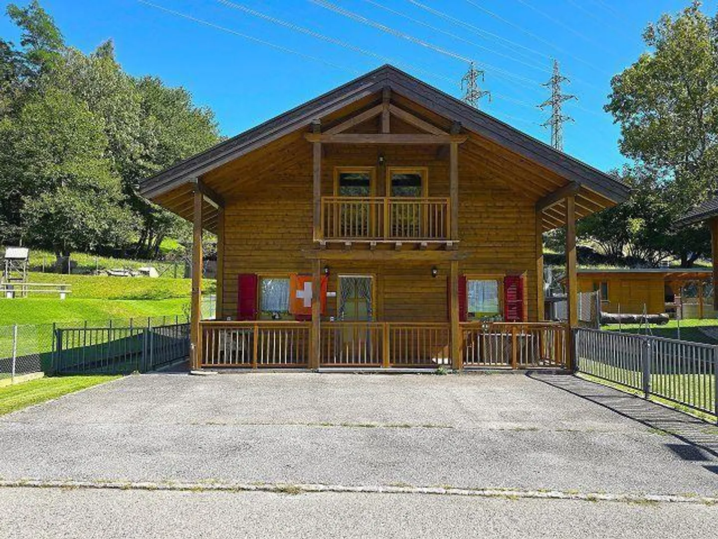 Bello chalet di 5.5 loc. con terreno, bella vistta, molto soleggiata e tranquilla - Foto 41 di 45