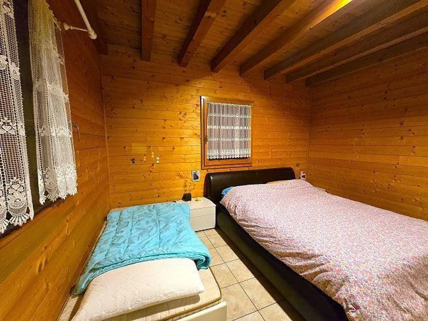 Bello chalet di 5.5 loc. con terreno, bella vistta, molto soleggiata e tranquilla - Foto 14 di 45
