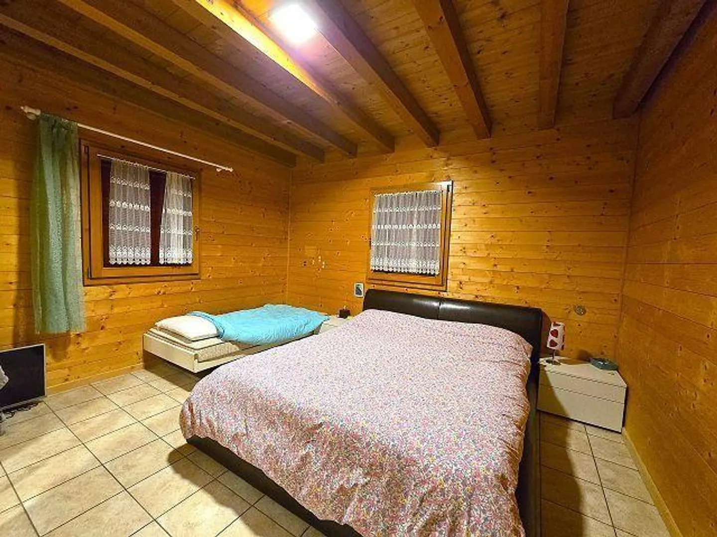 Bello chalet di 5.5 loc. con terreno, bella vistta, molto soleggiata e tranquilla - Foto 15 di 45