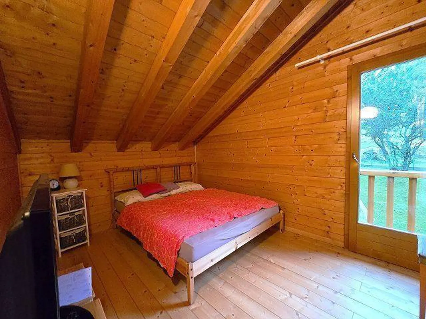 Bello chalet di 5.5 loc. con terreno, bella vistta, molto soleggiata e tranquilla - Foto 17 di 45