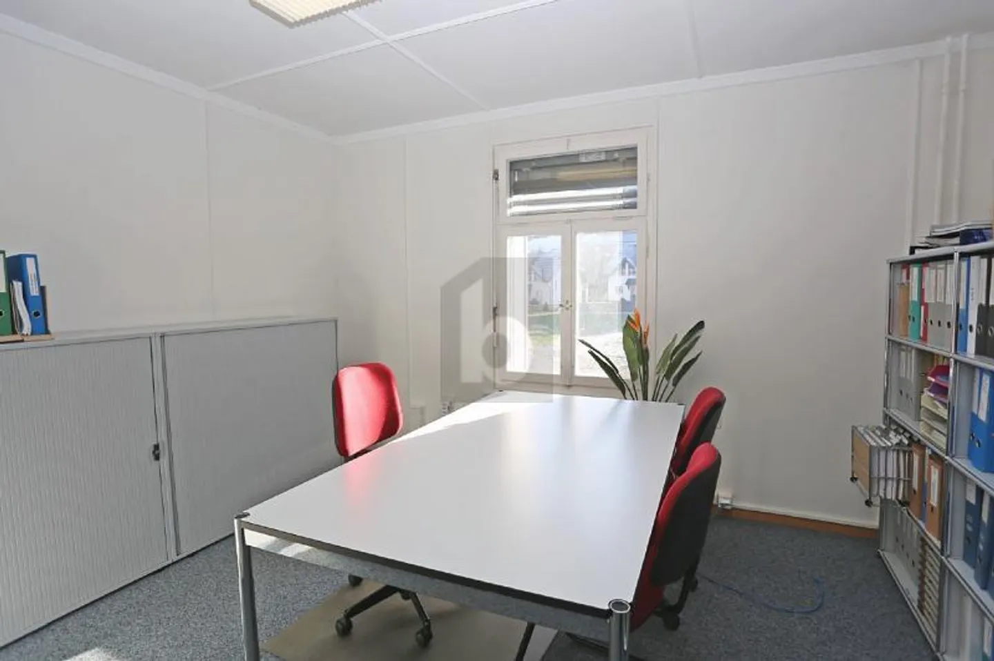 WORKSPACE IN A CENTRAL LOCATION - Photo 1 of 5