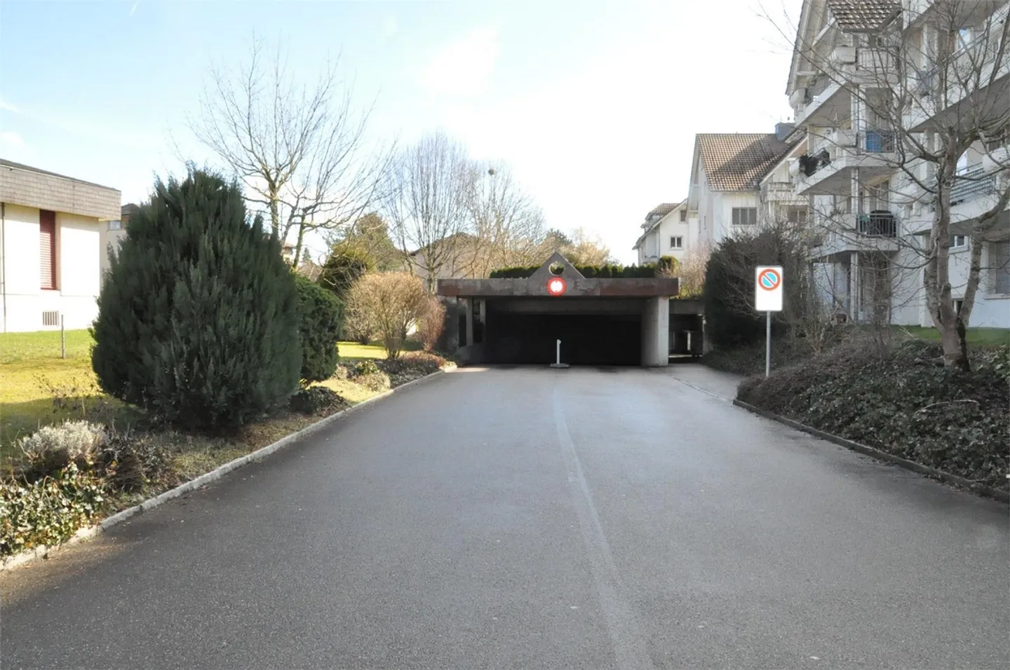 Place de stationnement pour voiture dans le garage souterrain "Grünring"... - Photo 3 sur 3