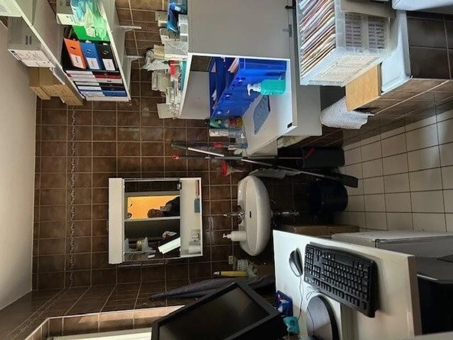 Medical Practice/Care or Office in City Center - Photo 6 of 12