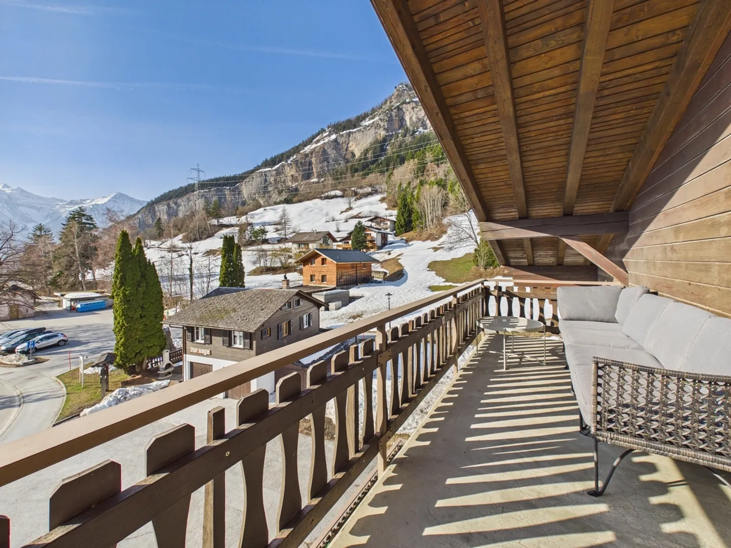 Charmante Wohnung mit grossem Balkon - Foto 1 von 7