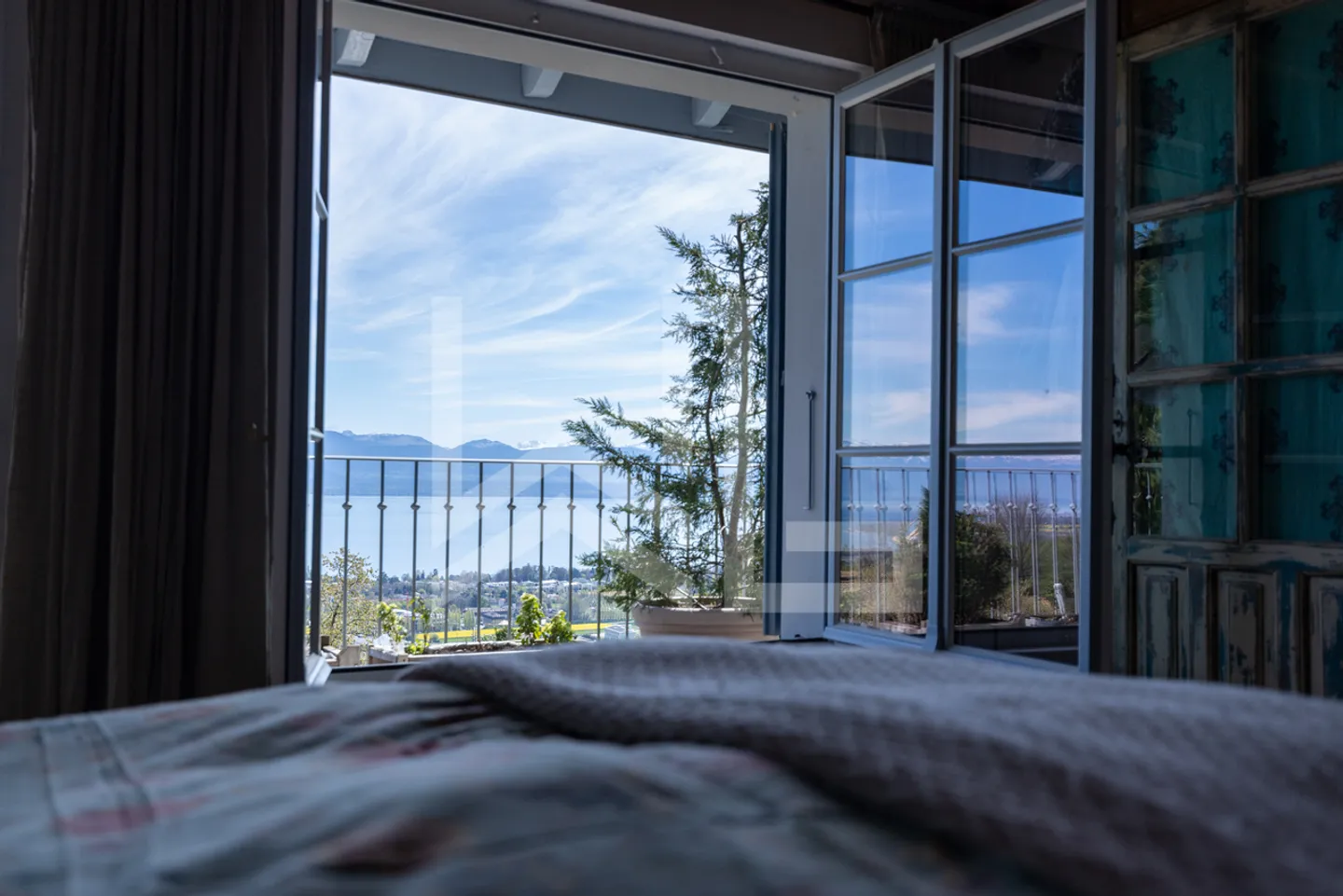 Love at first sight for this charming house - Photo 15 of 25