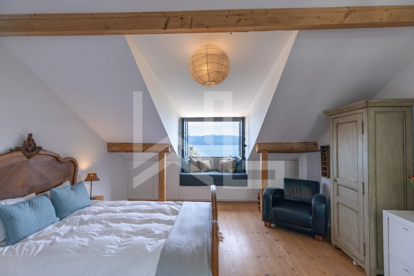 Love at first sight for this charming house - Photo 17 of 25