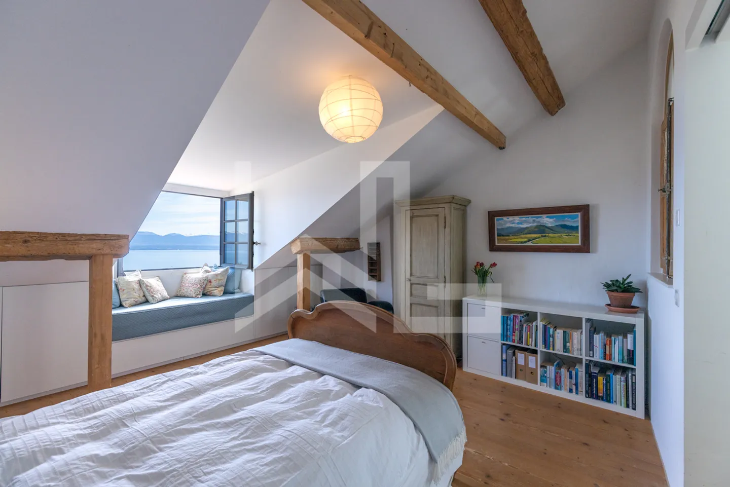 Love at first sight for this charming house - Photo 19 of 25