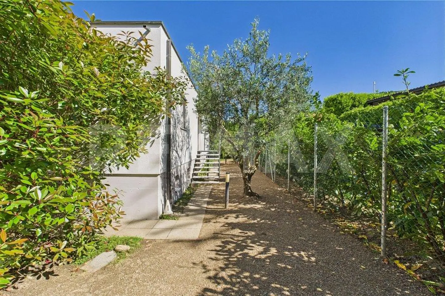 Casa singola in affitto - Foto 1 di 13