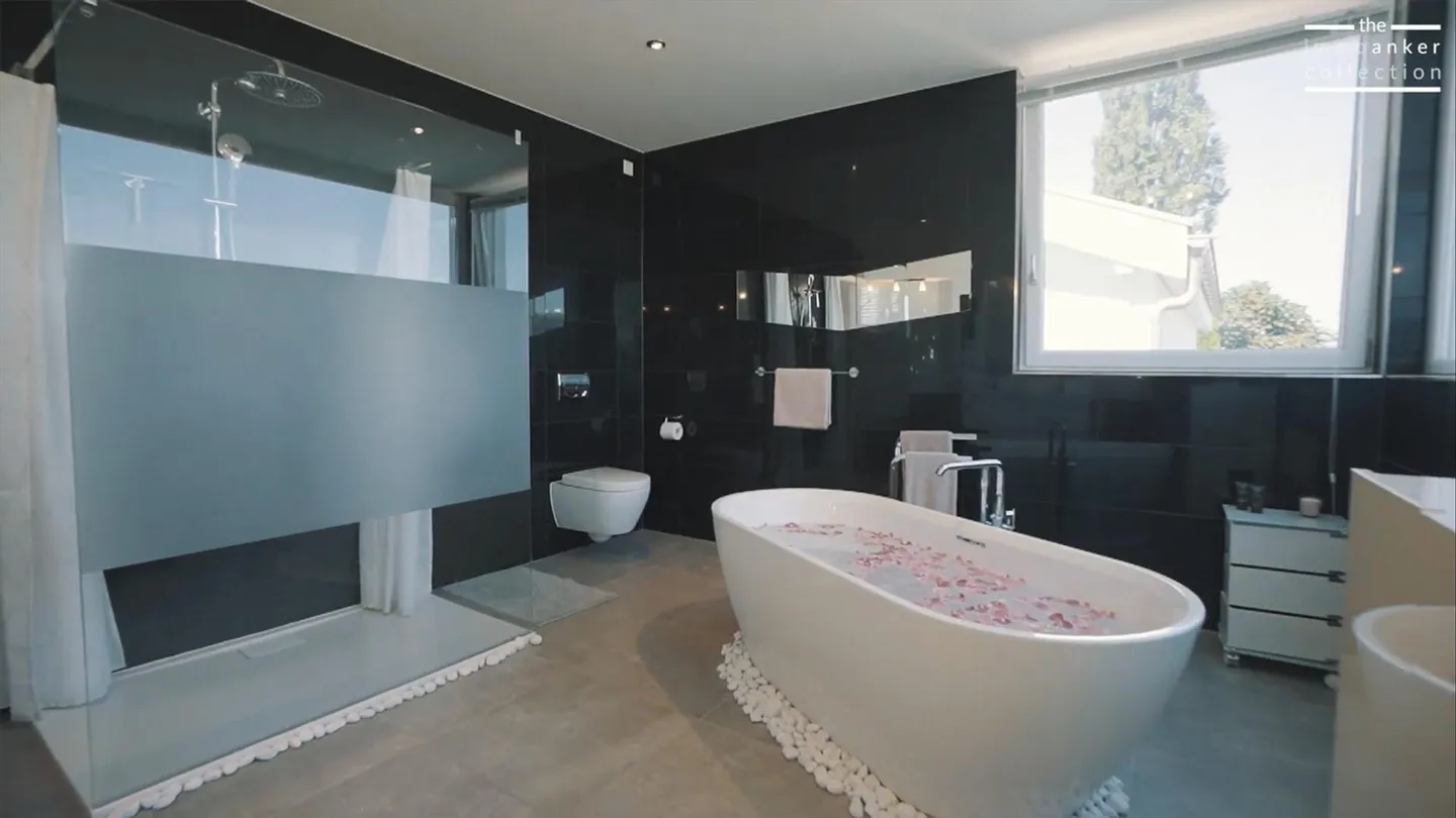 Villa with Loft Character – Luxury Meets Perfection! - Photo 8 of 12