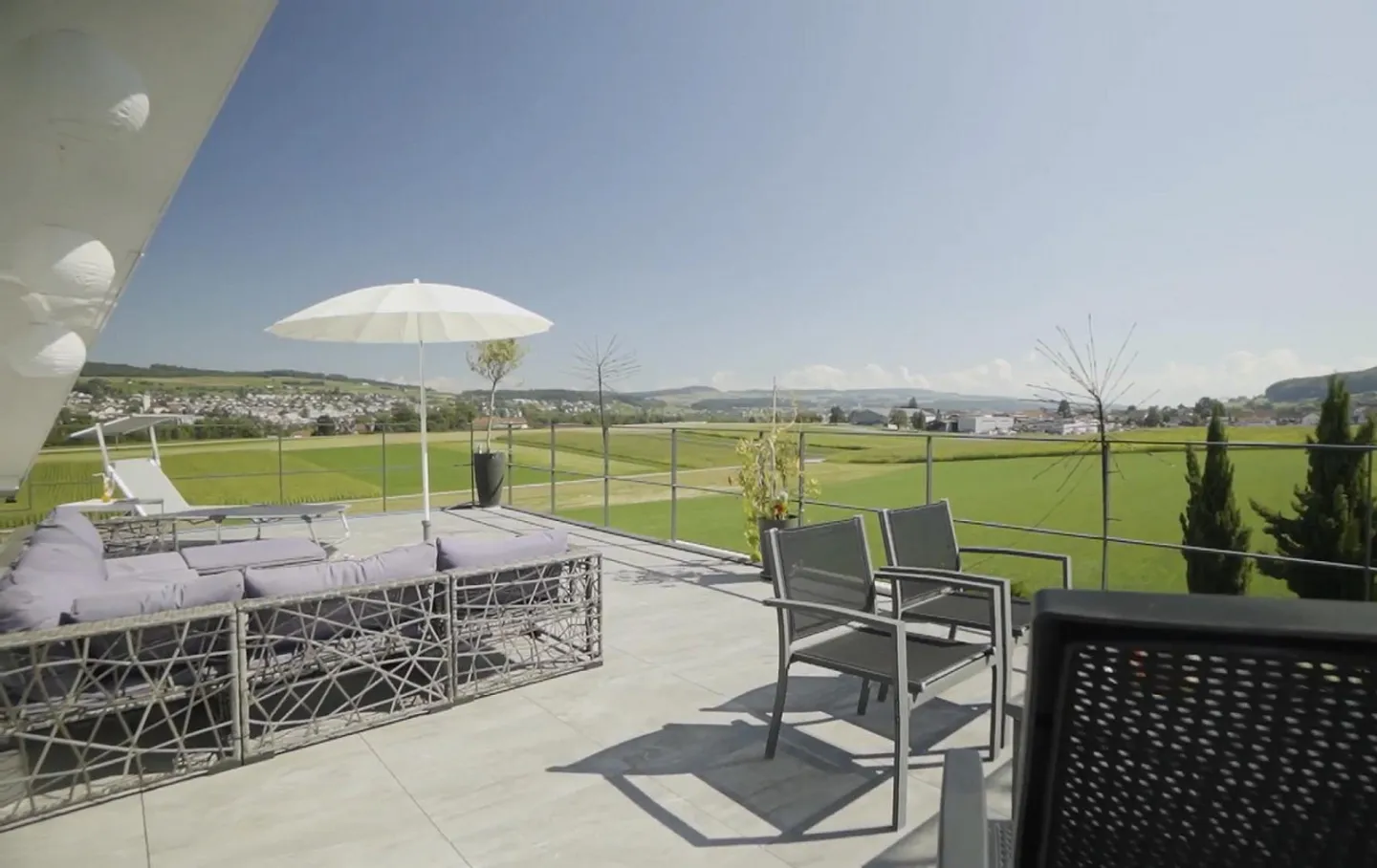 Villa with Loft Character – Luxury Meets Perfection! - Photo 9 of 12