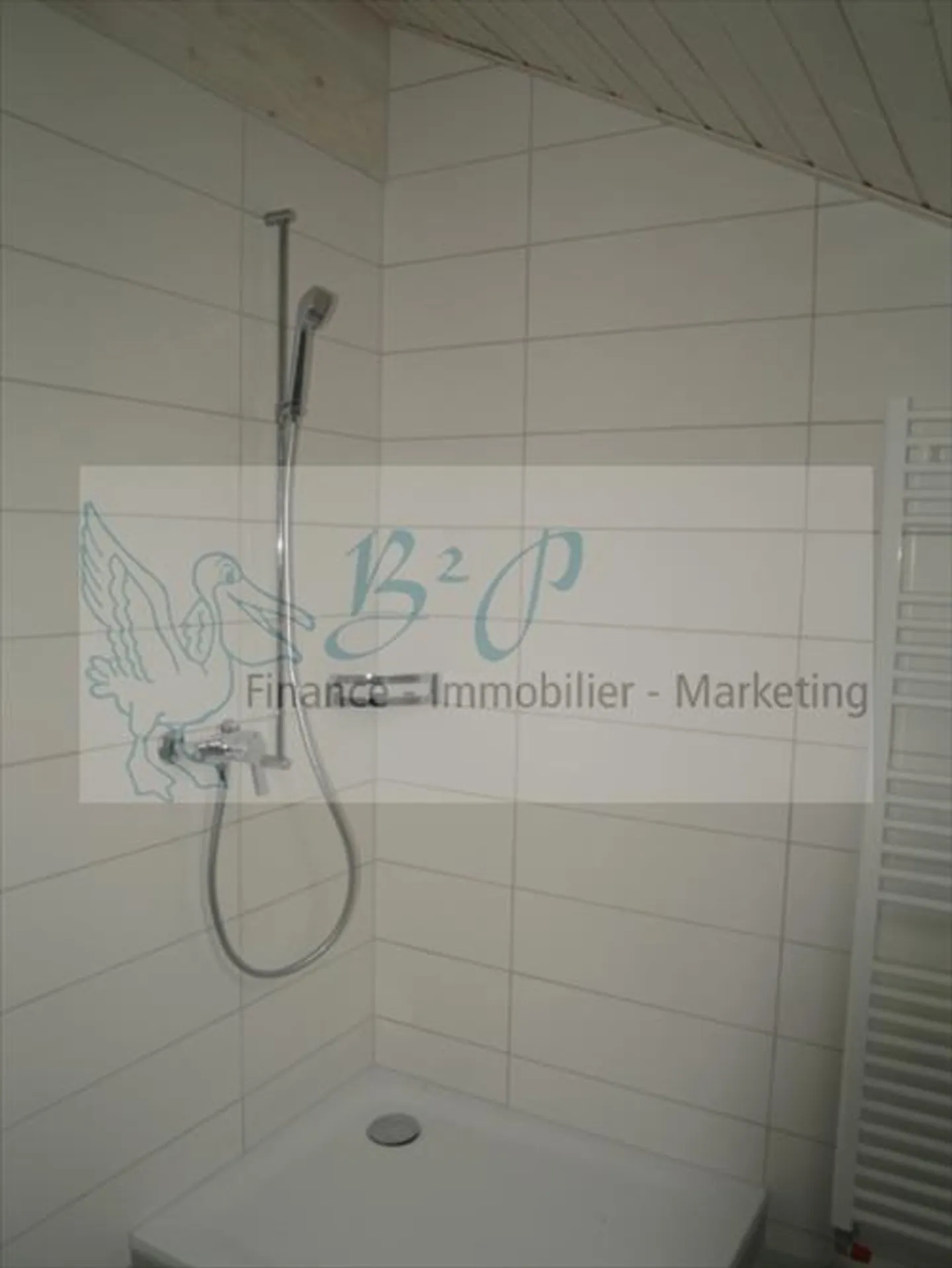 Appartamento di 3,5 stanze di 90m2 al 3° piano sotto il tetto. - Foto 9 di 10