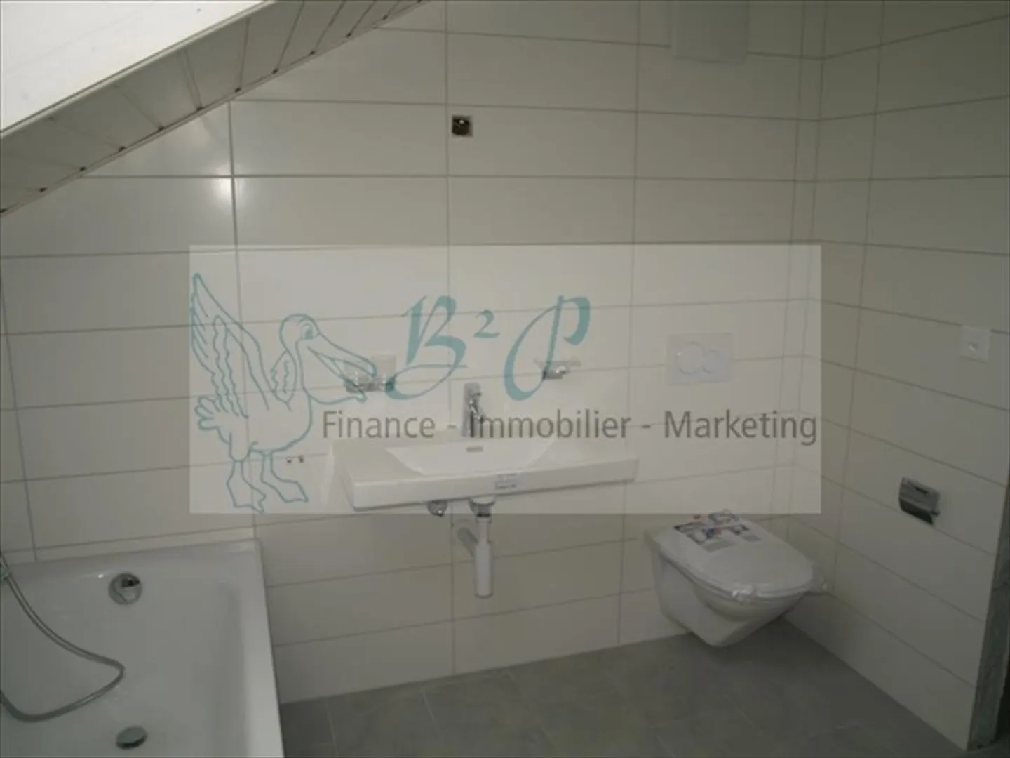 Appartamento di 3,5 stanze di 90m2 al 3° piano sotto il tetto. - Foto 10 di 10