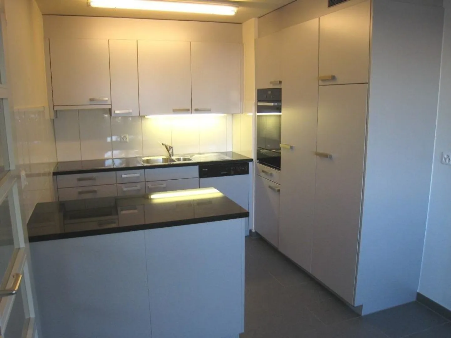 Appartamento in affitto - Foto 3 di 5