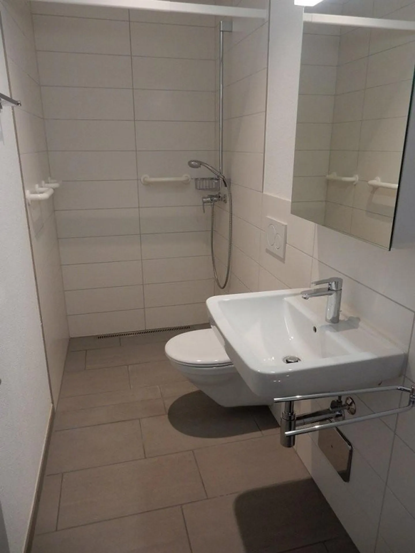 Modern 3.5 Room Apartment in Grubenquartier - Photo 5 of 8