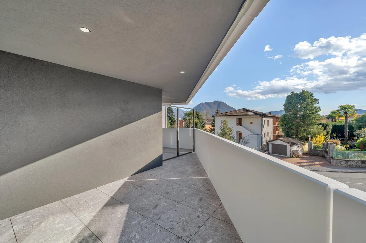 NEW 2.5 ROOMS IN BREGANZONA - Photo 1 of 5