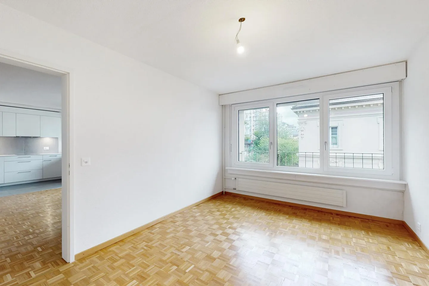 Modern Accommodation - Photo 4 of 7