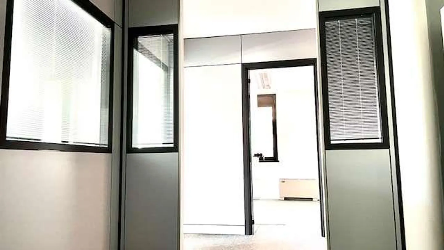 Mischgenutztes Gebäude mieten - Foto 11 von 13