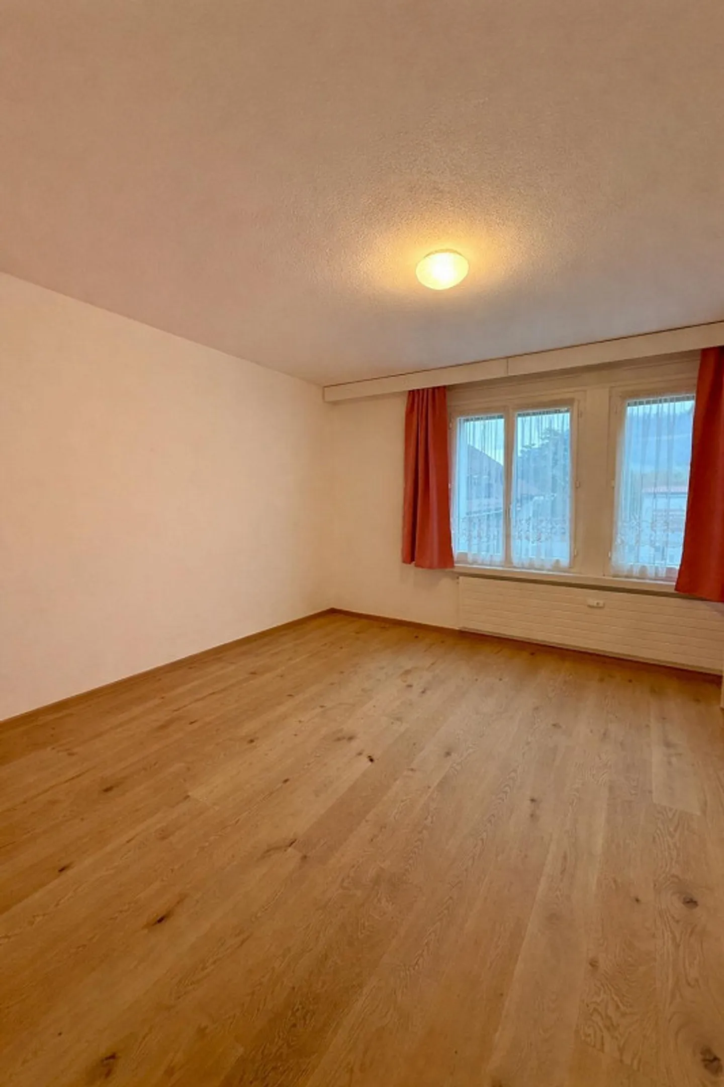 3.5 Room Apartment in Belp - Photo 3 of 12