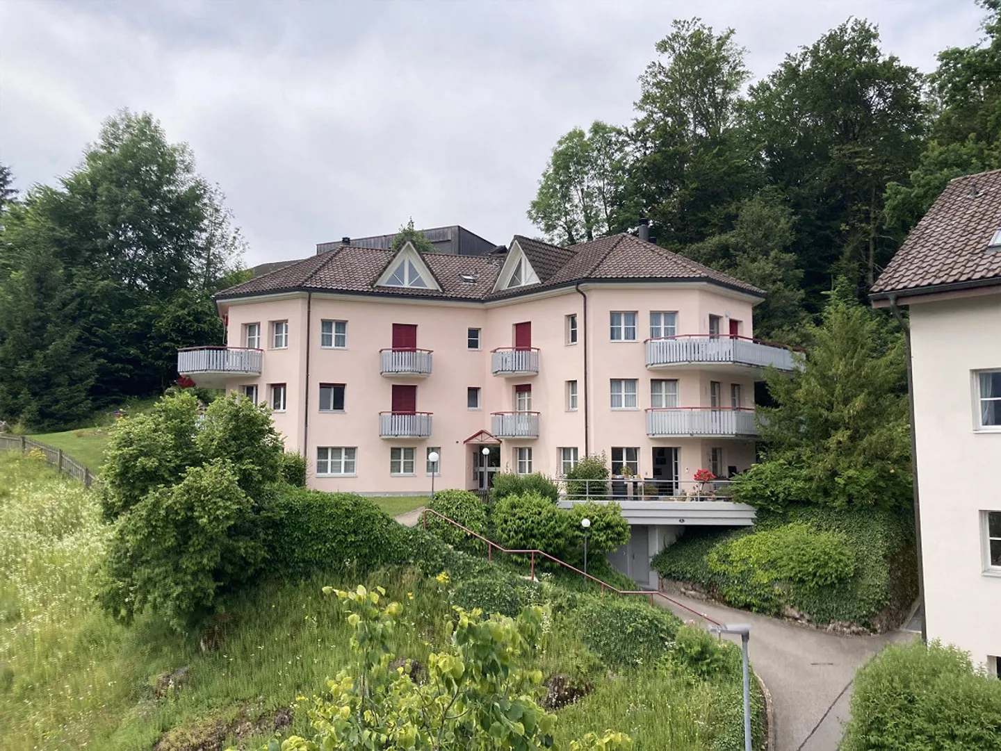 Appartamento 3.5 stanze con vista - Foto 1 di 2