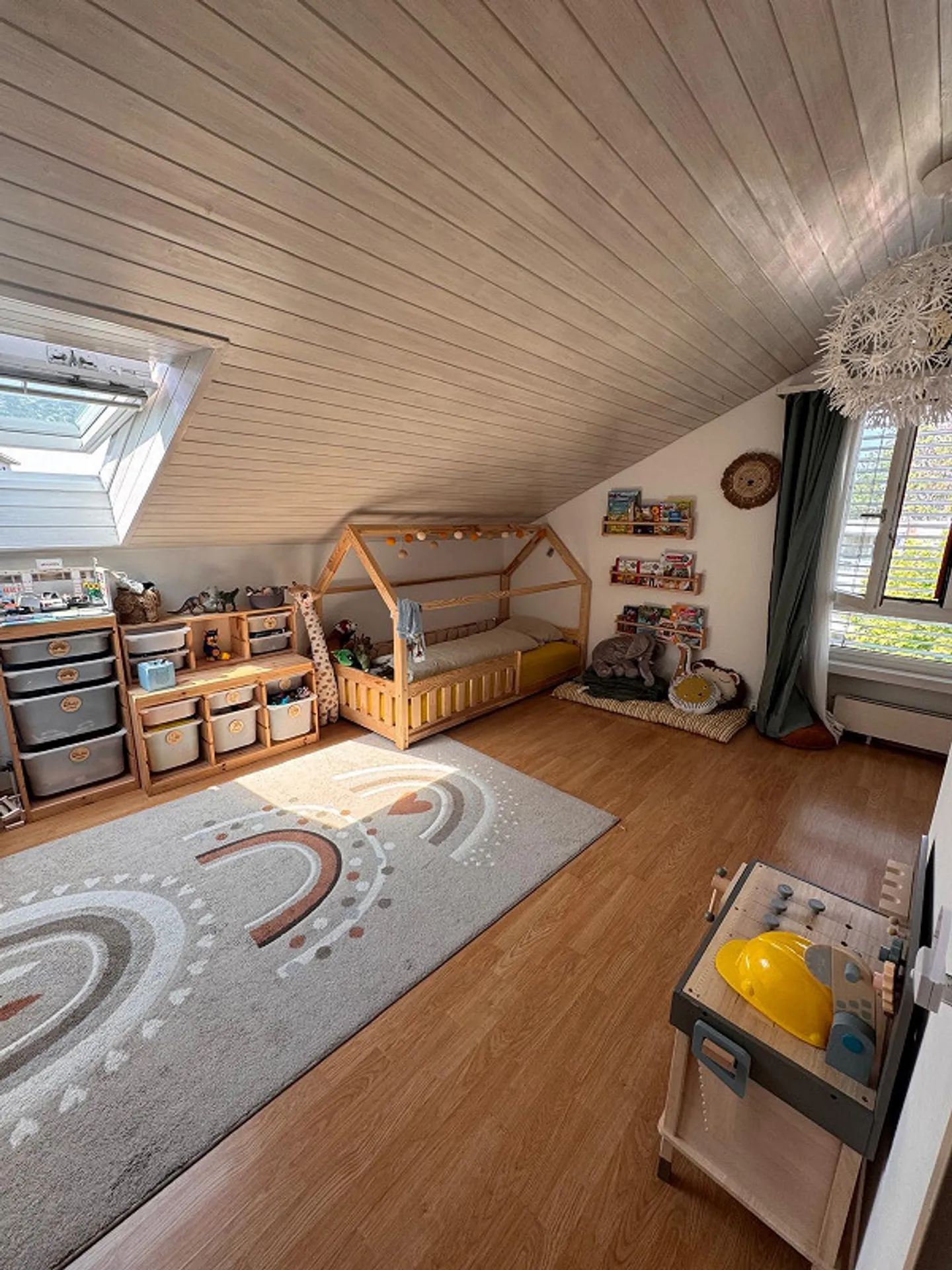Heimelige Dachwohnung mit Cheminée - Foto 10 von 11