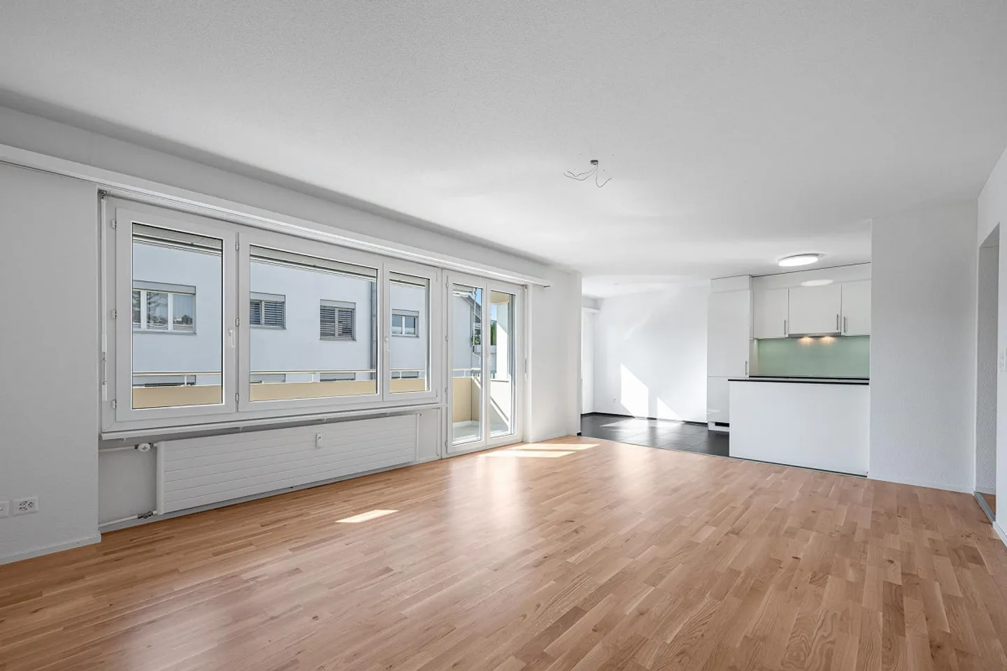 Appartement de rêve près du lac de Zurich ! - Photo 4 sur 13