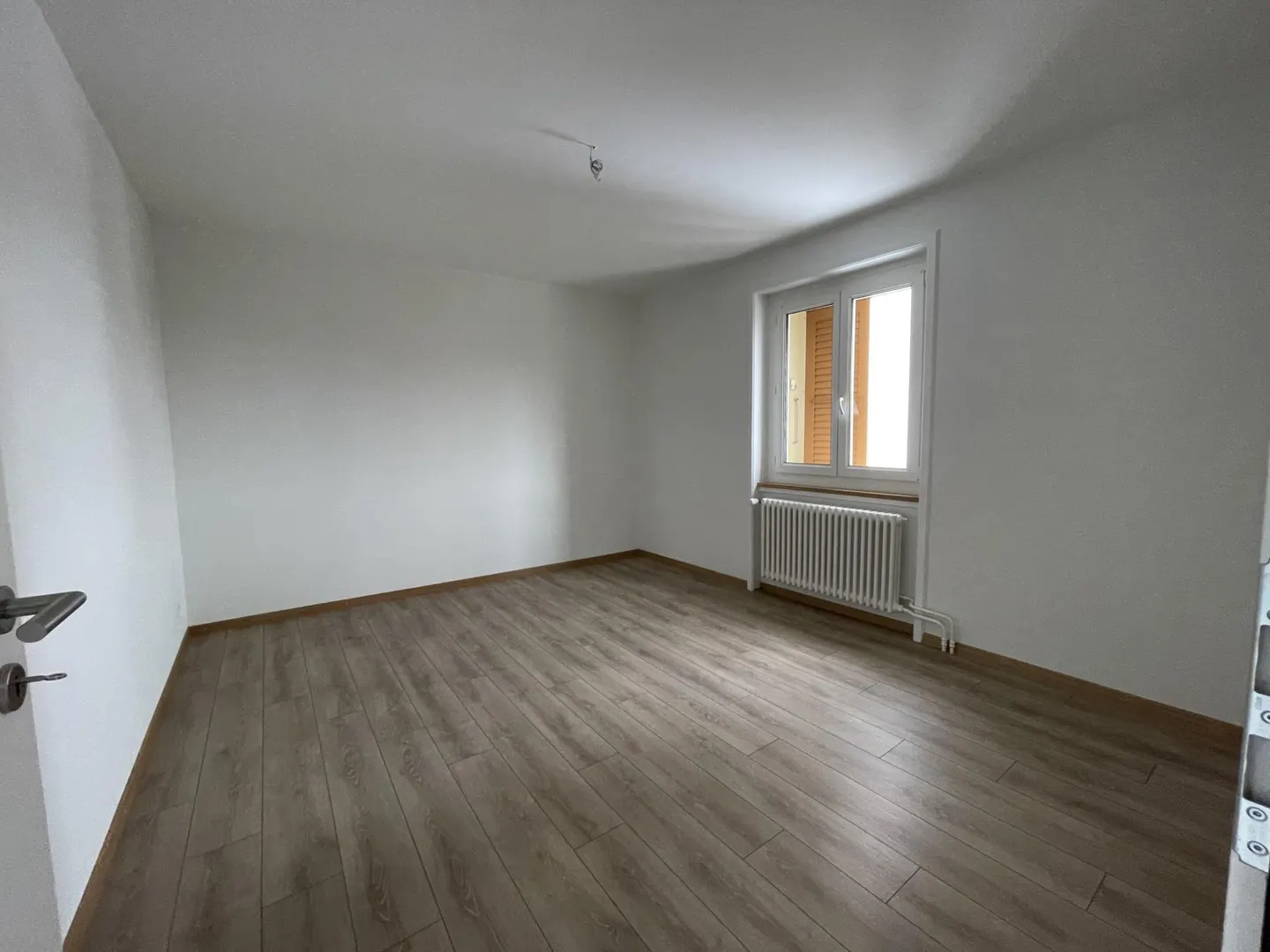 Charmant appartement 4 pièces - Photo 3 sur 8