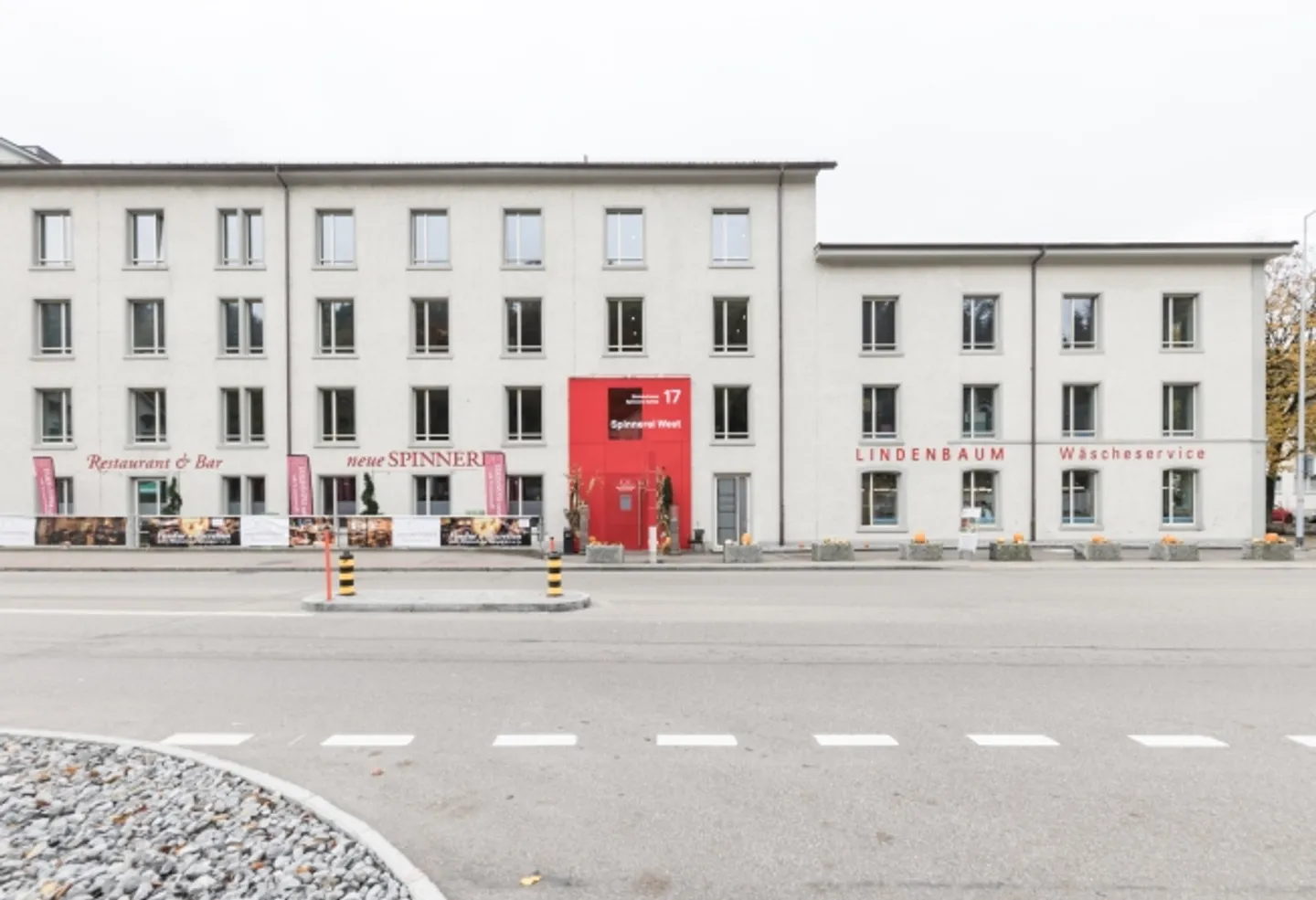 Office space for rent - Photo 1 of 5