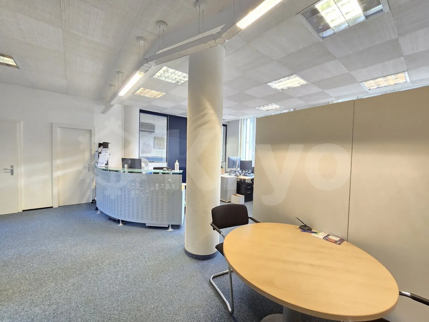 Gewerbefläche zu vermieten - Büro im Stadtzentrum von Aigle - Foto 3 von 9