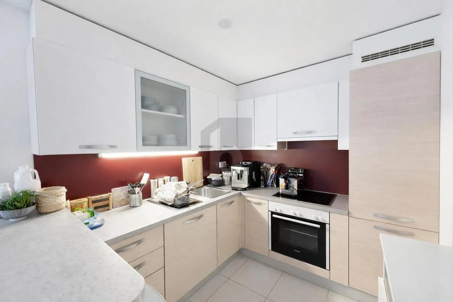 Geräumige Wohnung mit Balkon - Foto 5 von 6