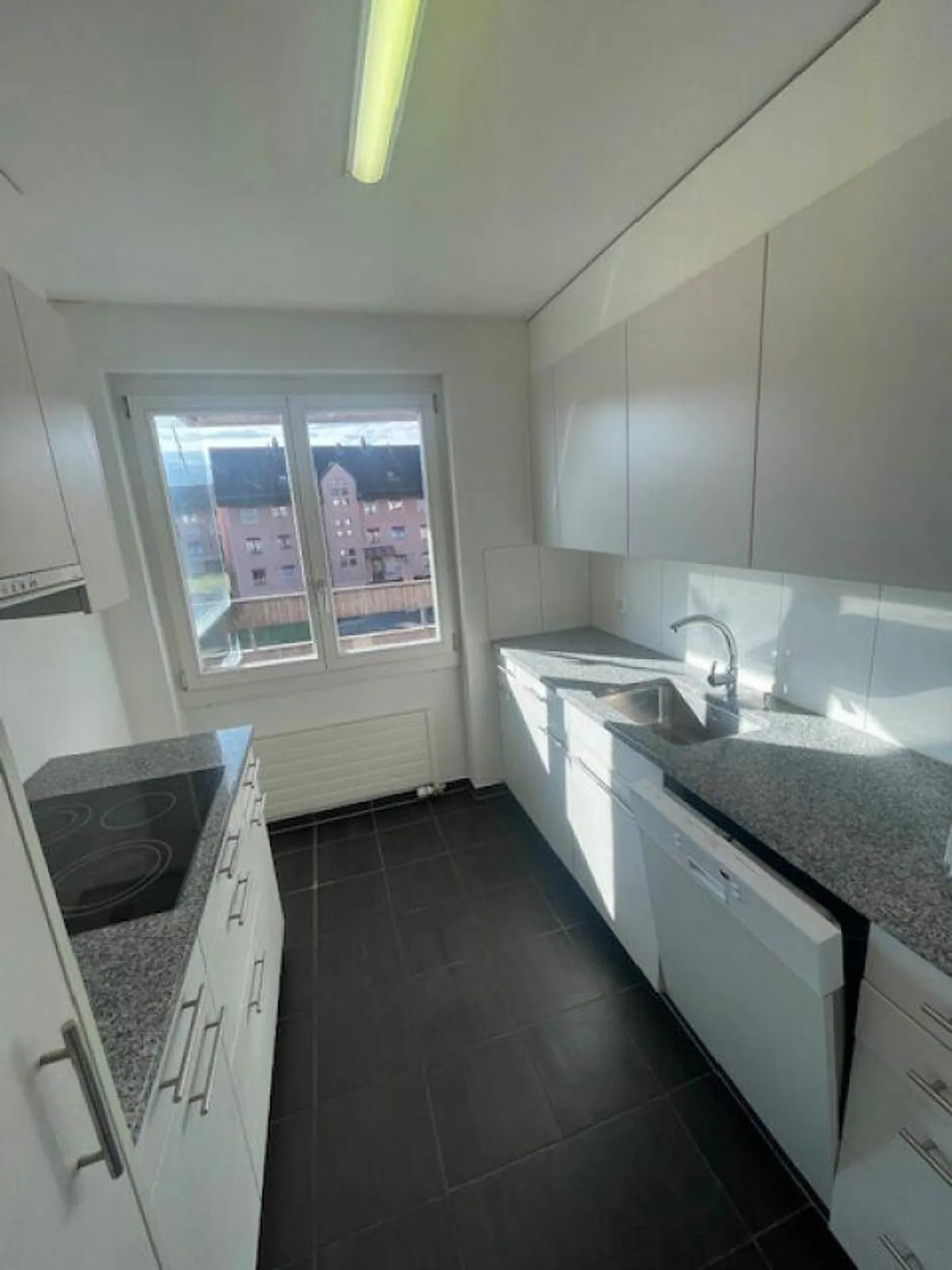 Cozy 3.5 room apartment for rent - Photo 11 of 13