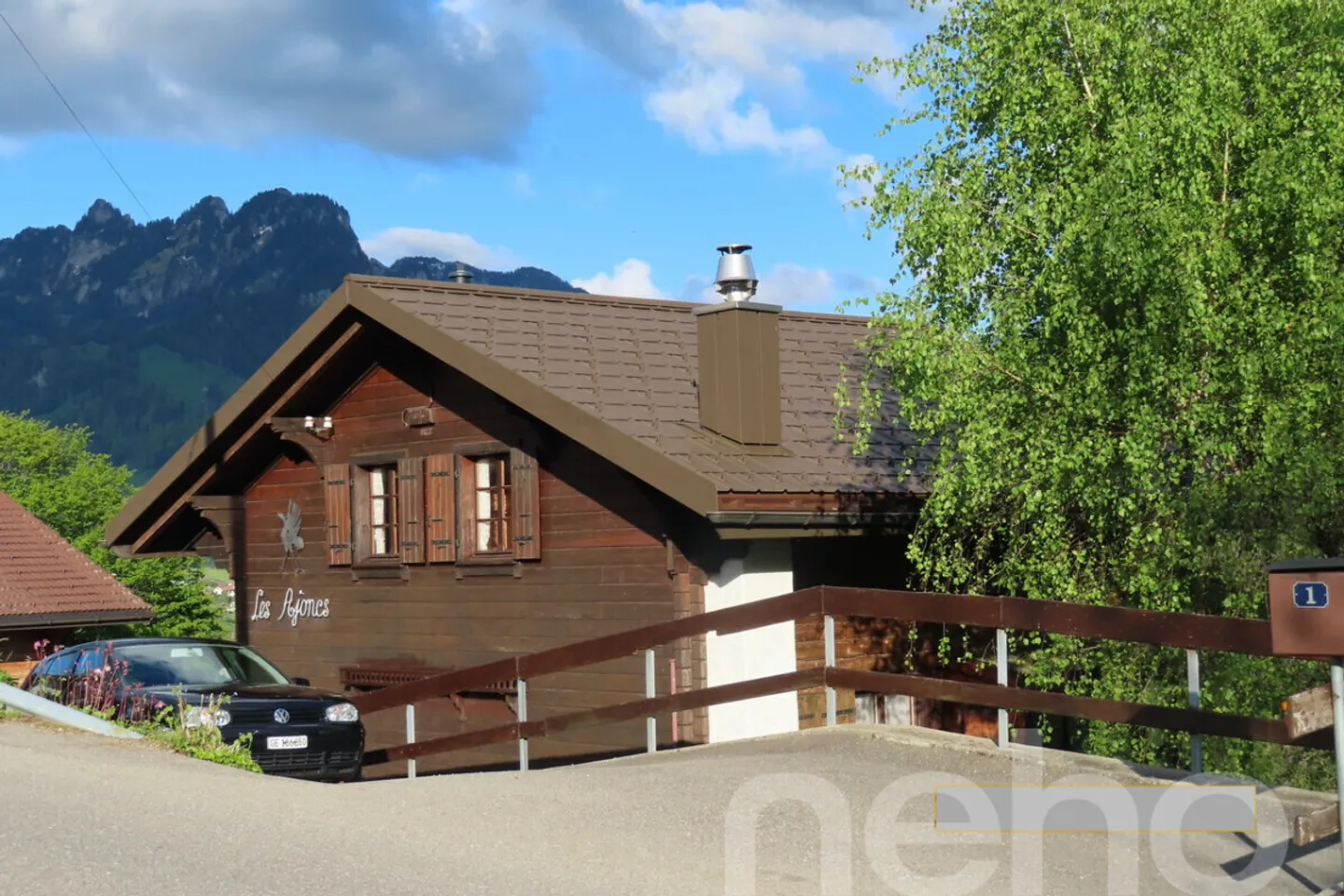 Chalet idilliaco con vista panoramica sul lago di Montsalvens - Foto 1 di 12