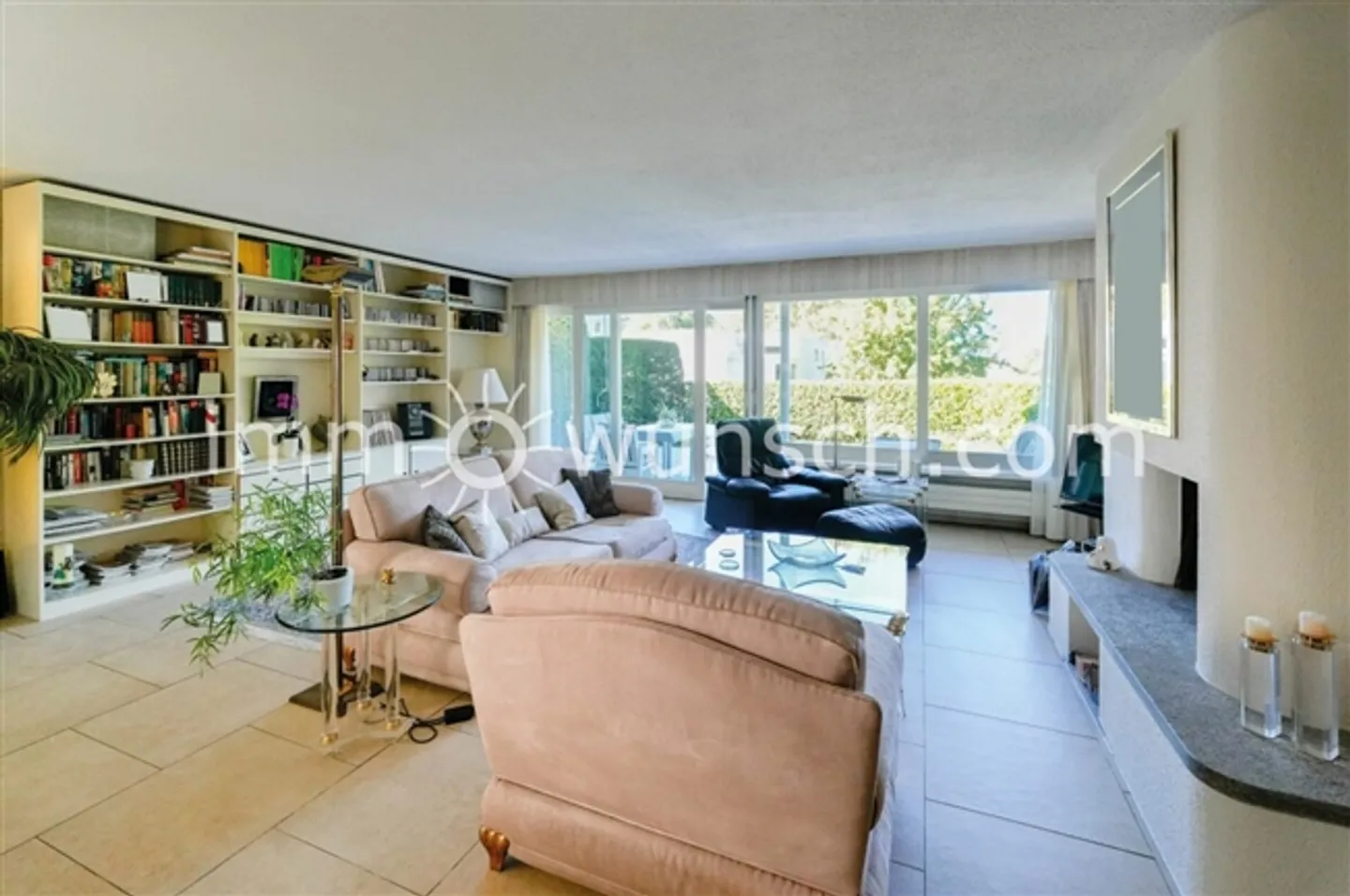 «Grosszügige 7 Zimmer Gartenwohnung mit Haus-Feeling» - Foto 2 von 17