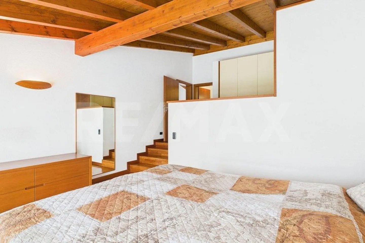 Casa singola in affitto - Foto 8 di 13