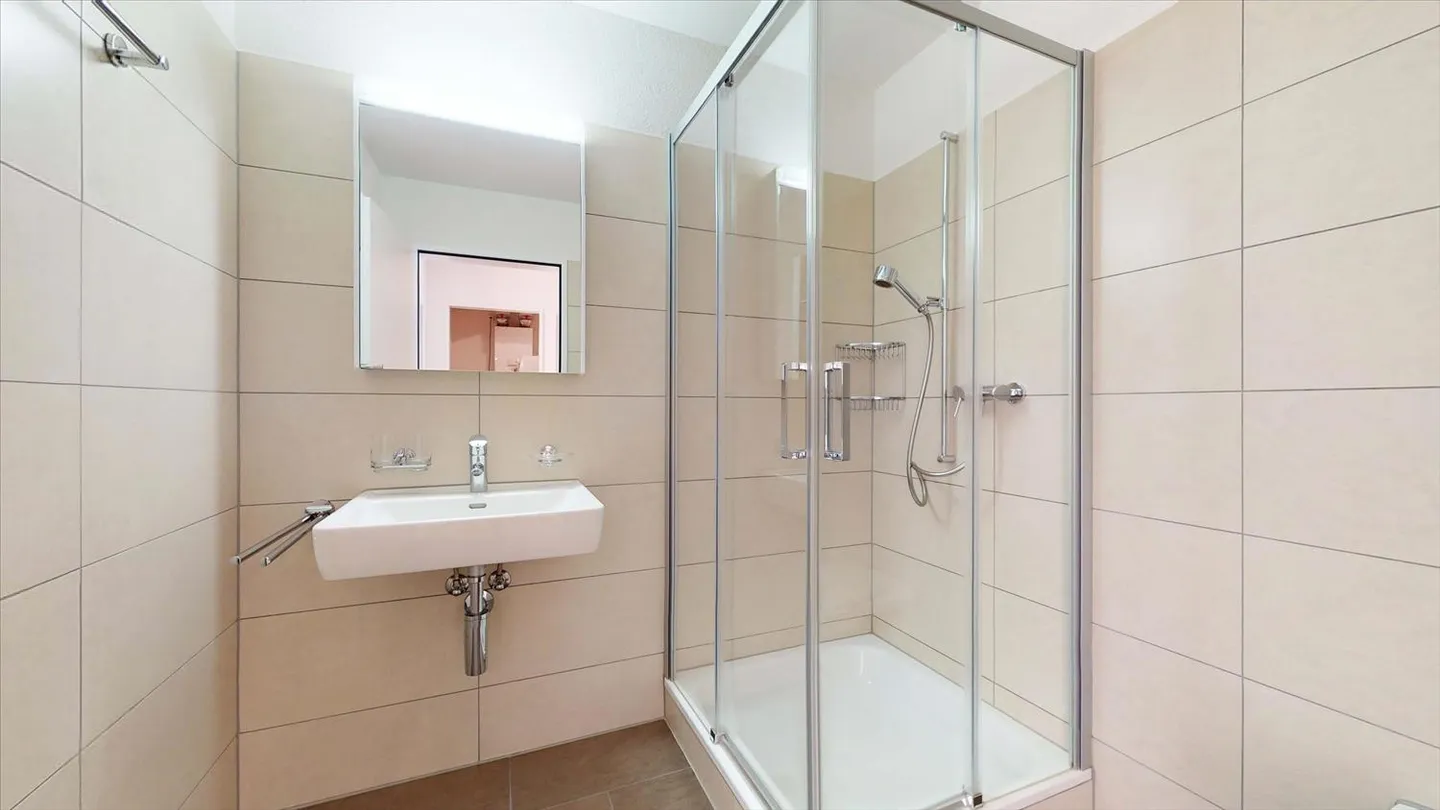 Modern und ruhiges Wohnen in schönem Quartier! - Foto 6 von 11