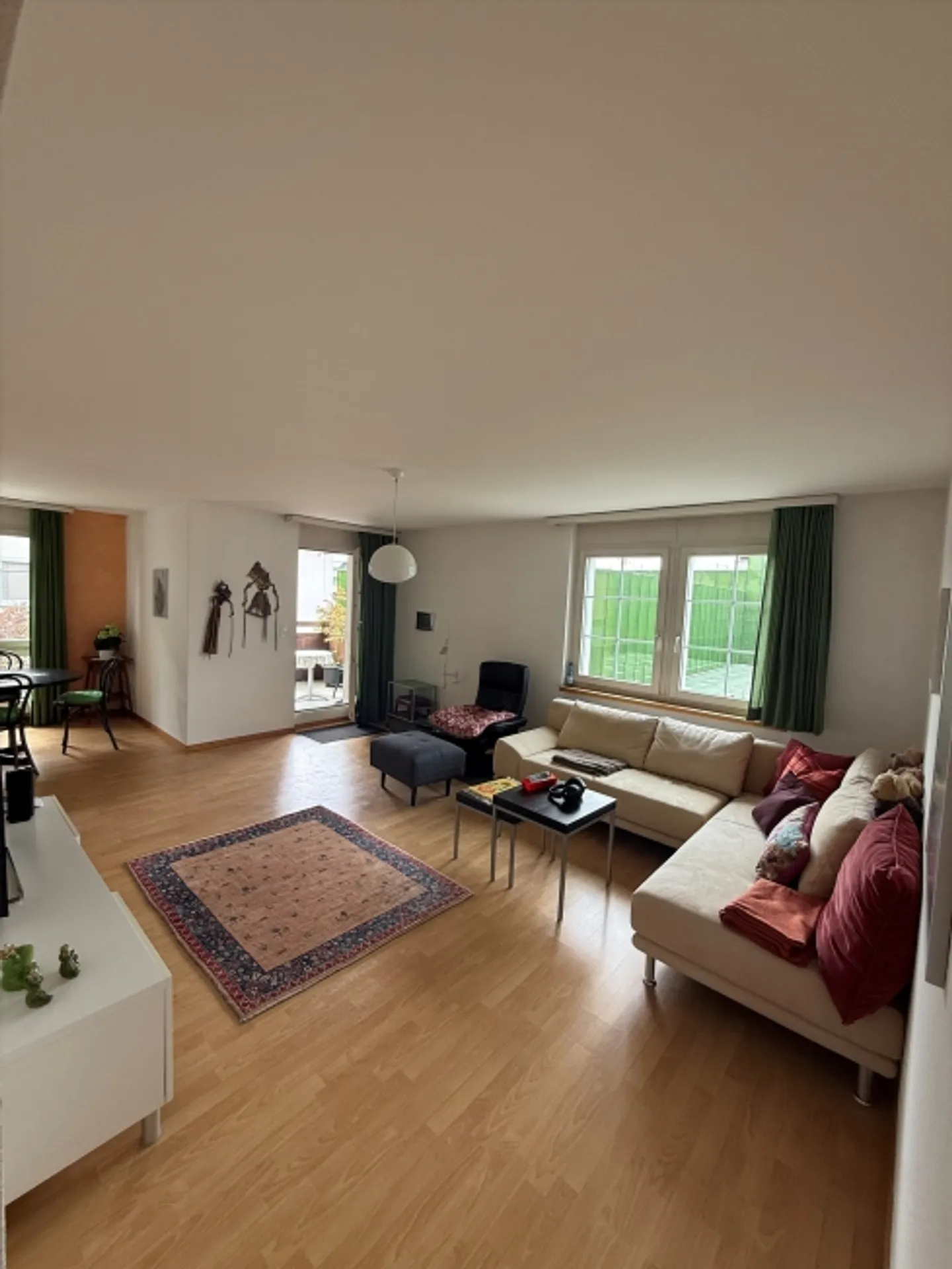 Central 3.5-Room Apartment - Photo 1 of 1