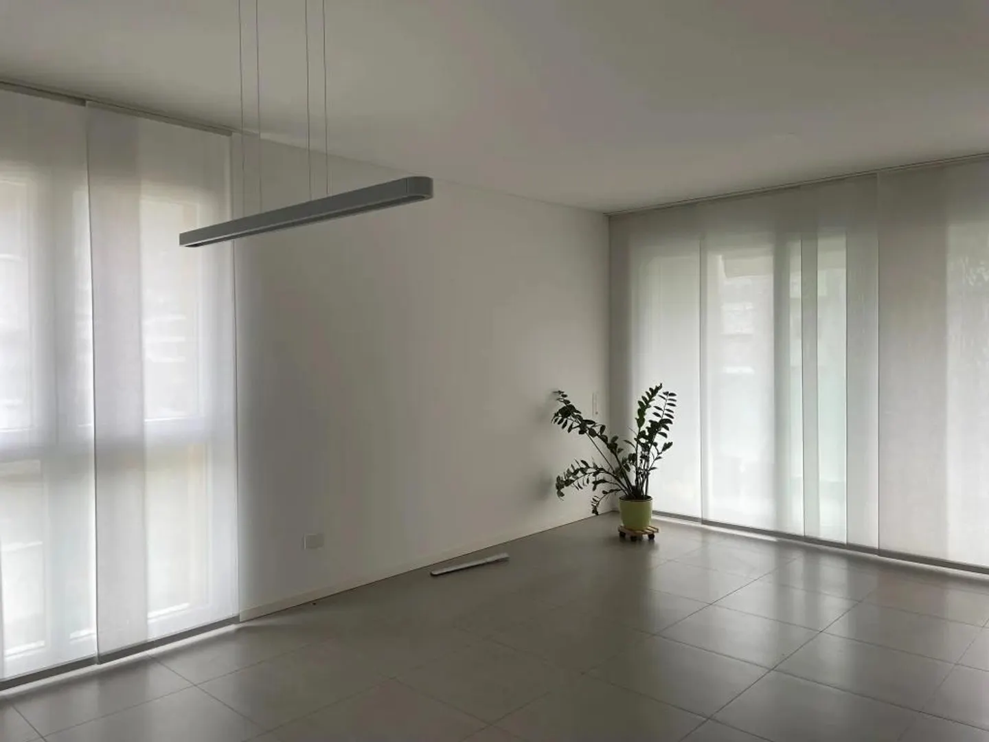 Modern 2.5-room apartment also great as an investment - Photo 3 of 7