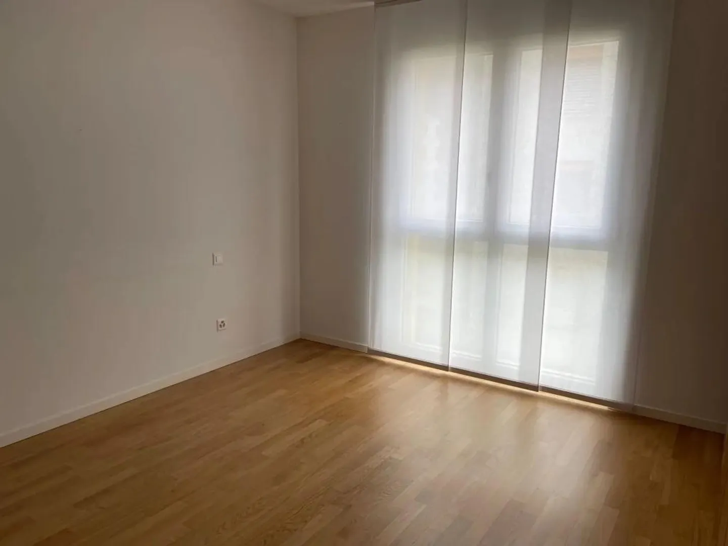 Modern 2.5-room apartment also great as an investment - Photo 5 of 7