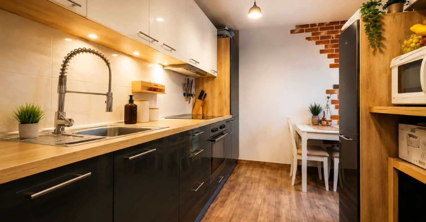 ECHICHENS - Magnificent 2.5-room apartment completely renovated - Photo 3 of 5