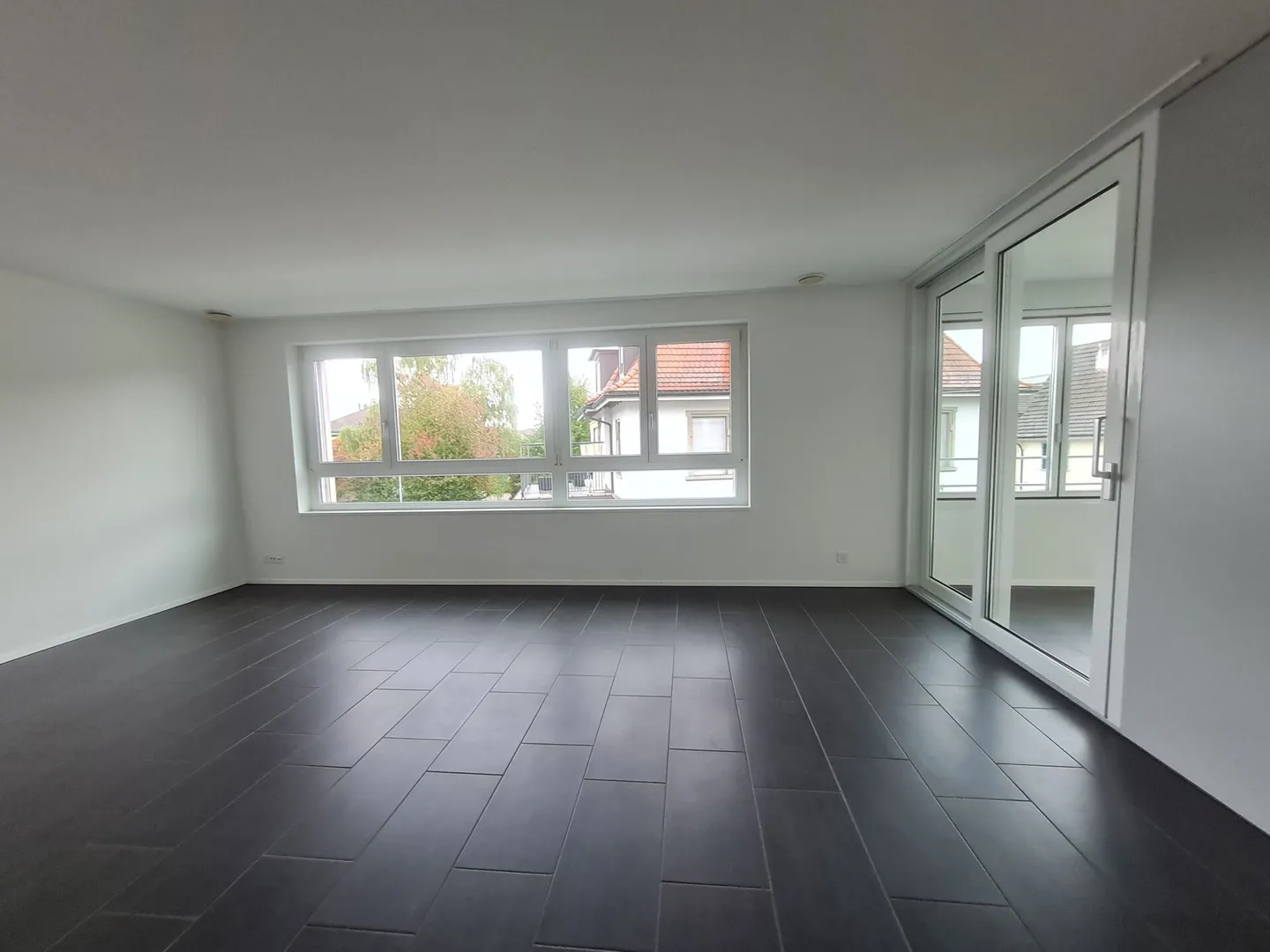 Central and modern 3.5-room apartment in Stäfa - Photo 4 of 9