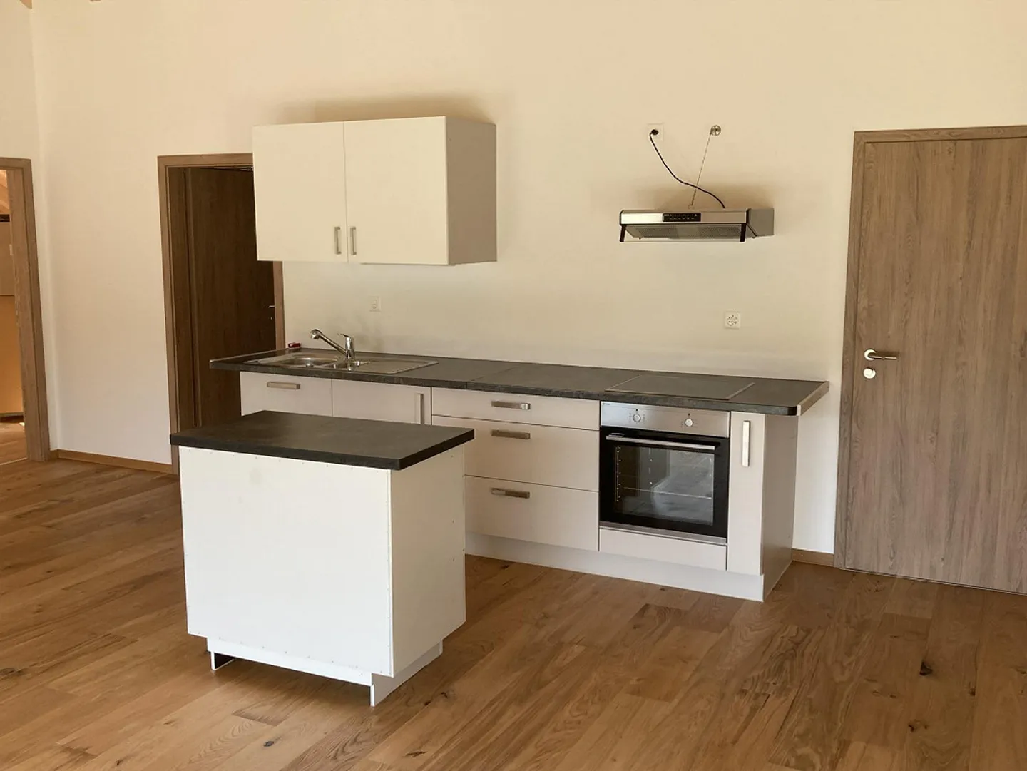 Newly renovated attic apartment for rent on a farm - Photo 4 of 6