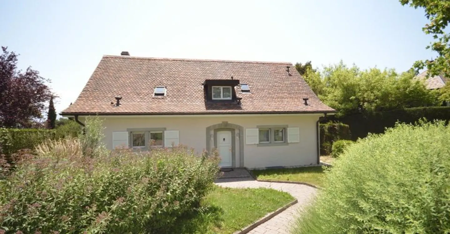 SAINT-PREX - DUE VILLE SUL LUNGOMARE DEL LÉMAN, CON ACCESSO PRIVATO AL LAGO - Foto 8 di 12