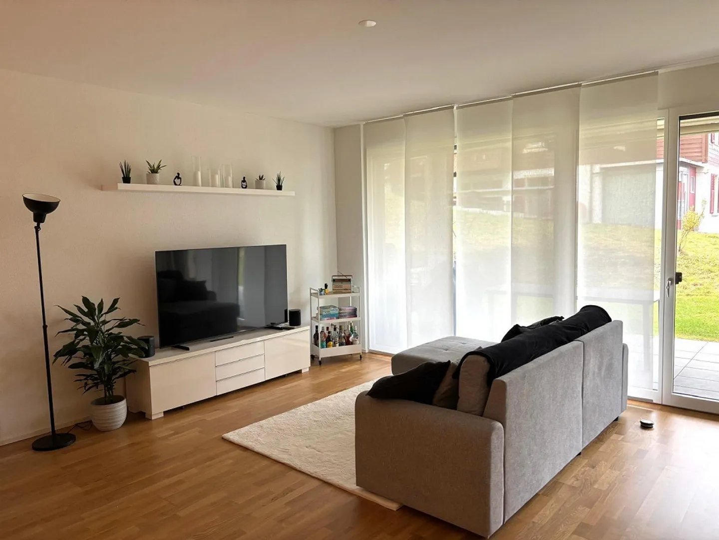 Appartamento moderno di 2,5 stanze incluso un'area salotto - Foto 2 di 9