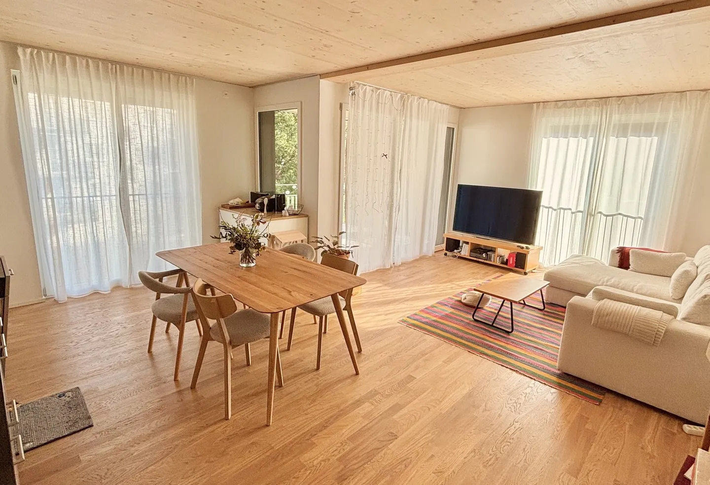 Modernes Apartment in Zürich - Foto 1 von 10