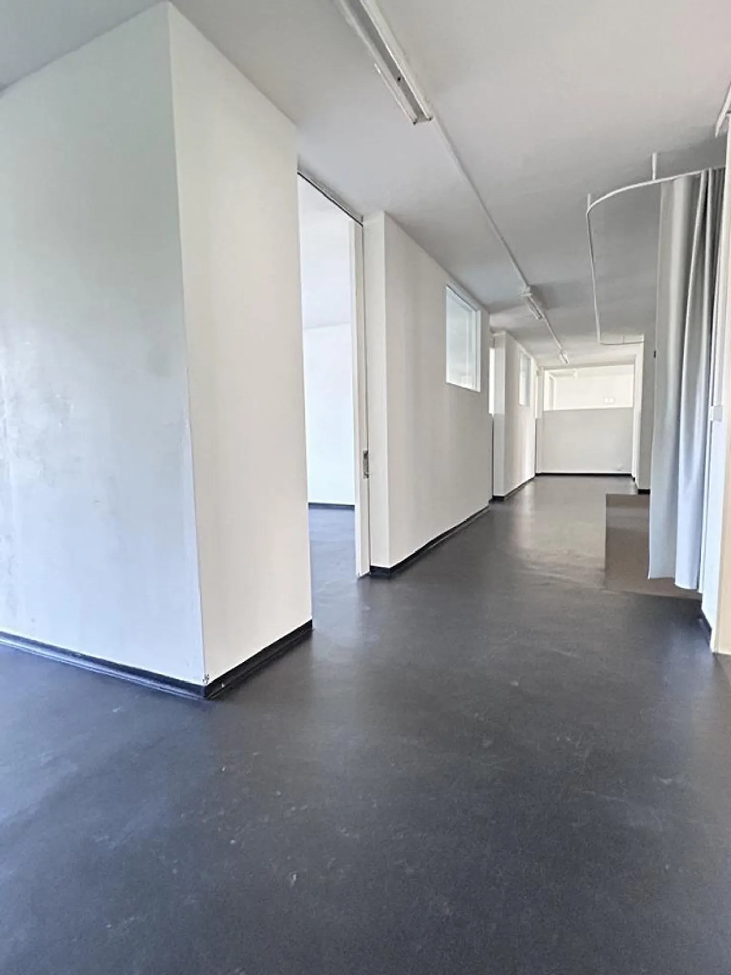 Spazi per uffici ampliati e flessibili - affitto parziale possibile! - Foto 5 di 12