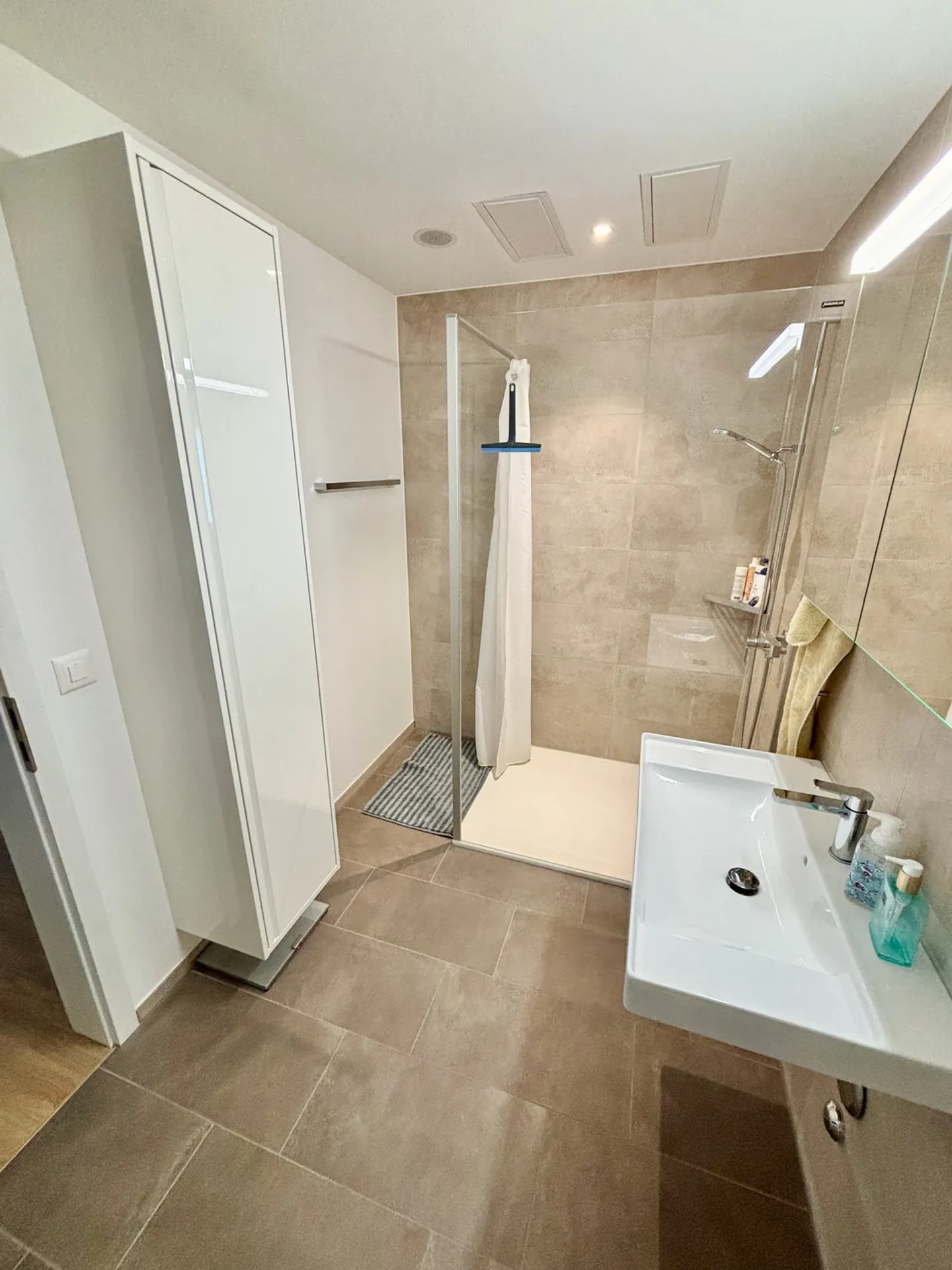 Modernes Apartment in Zürich - Foto 6 von 10