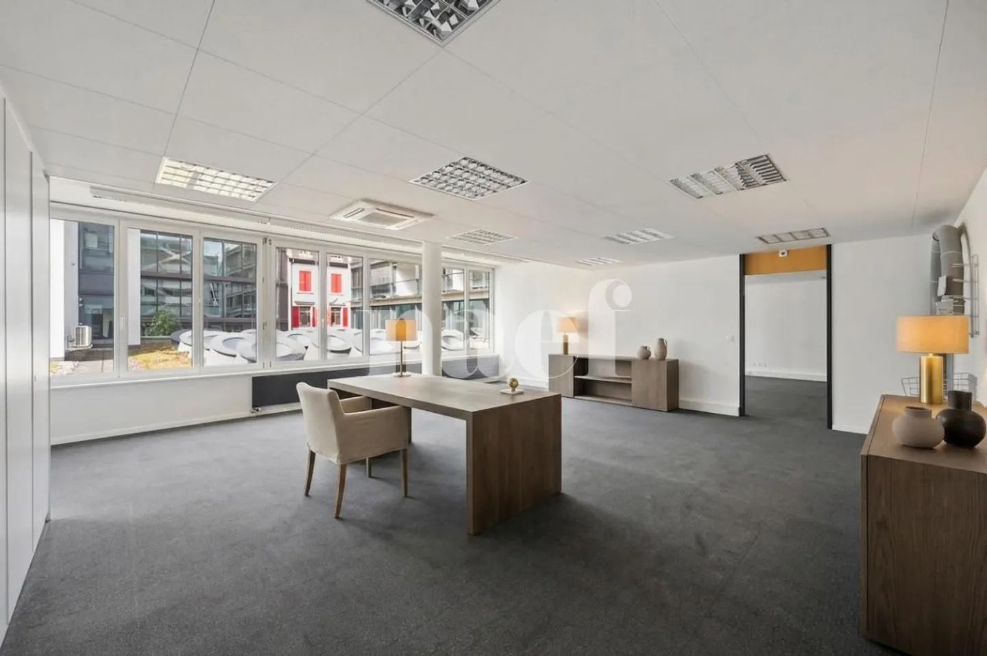 Bright and functional offices in the heart of Delémont Close to the Train Station - Photo 3 of 10