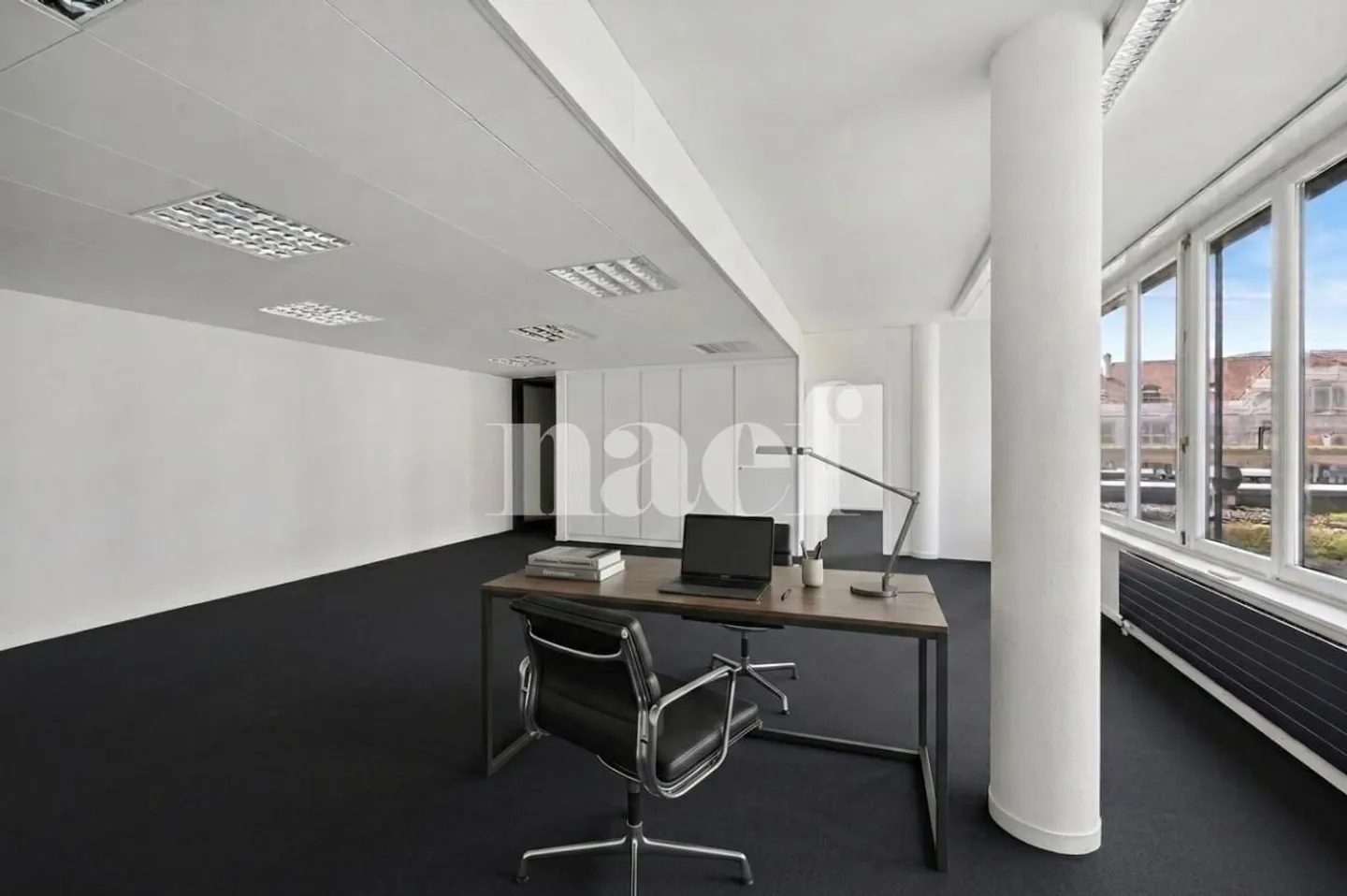 Bright and functional offices in the heart of Delémont Close to the Train Station - Photo 4 of 10